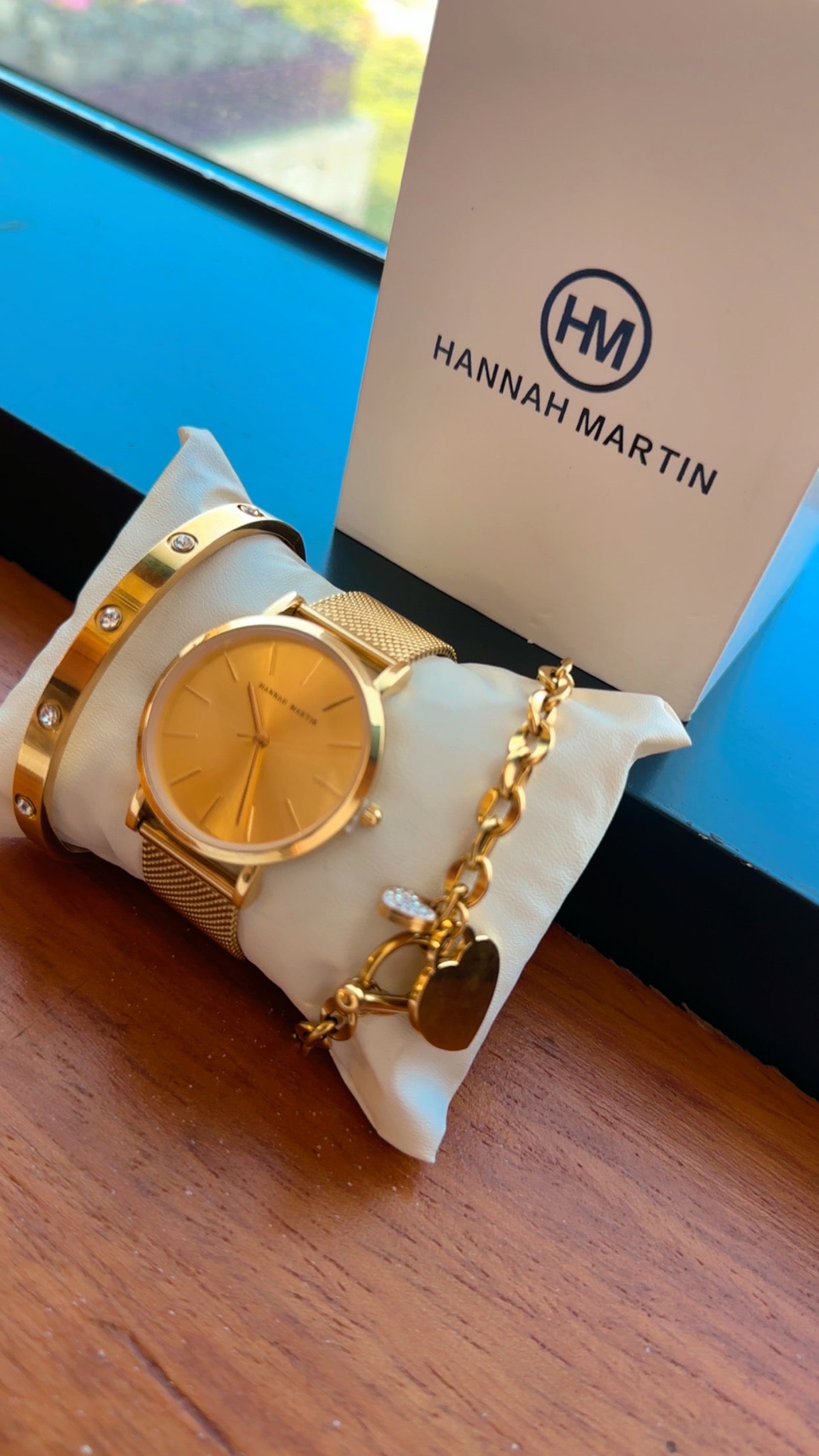 Coffret Luxe Femme – Montre Hannah Martin & 2 Bracelets Plaqué Or Rose en Acier Inoxydable