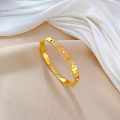 Ensemble de Luxe Scottie : Montre Femme et 2 Bracelets en Acier Inoxydable Plaqué Or 18K
