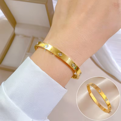 Ensemble de Luxe Scottie : Montre Femme et 2 Bracelets en Acier Inoxydable Plaqué Or 18K