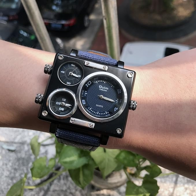 Oulm 3595 – Montre Homme Militaire Carrée à 3 Fuseaux Horaires avec Bracelet en Toile